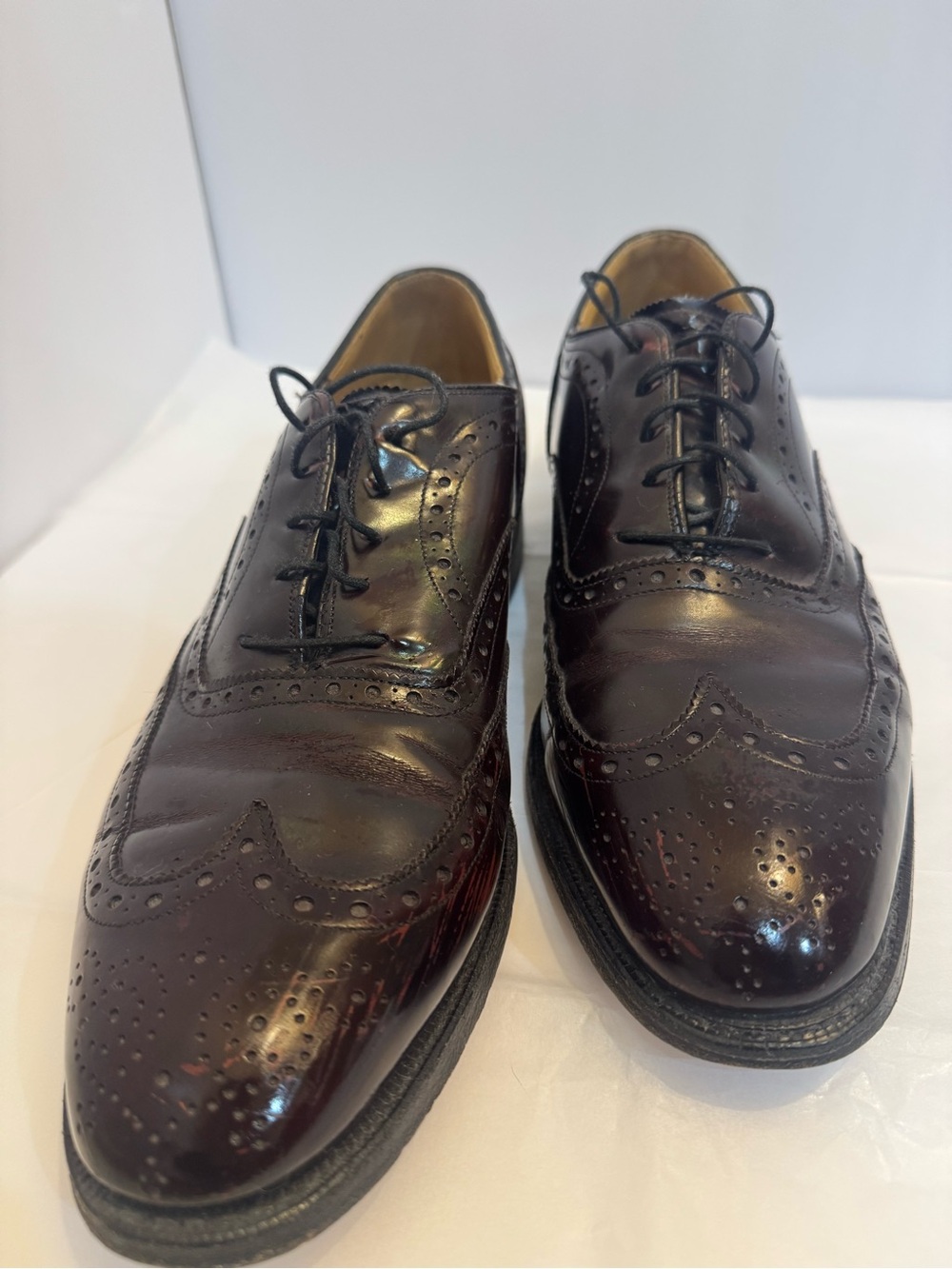 Johnston & Murphy Men 9.5 Burgundy Leather Wingtip Brogue Oxford Dress Shoes